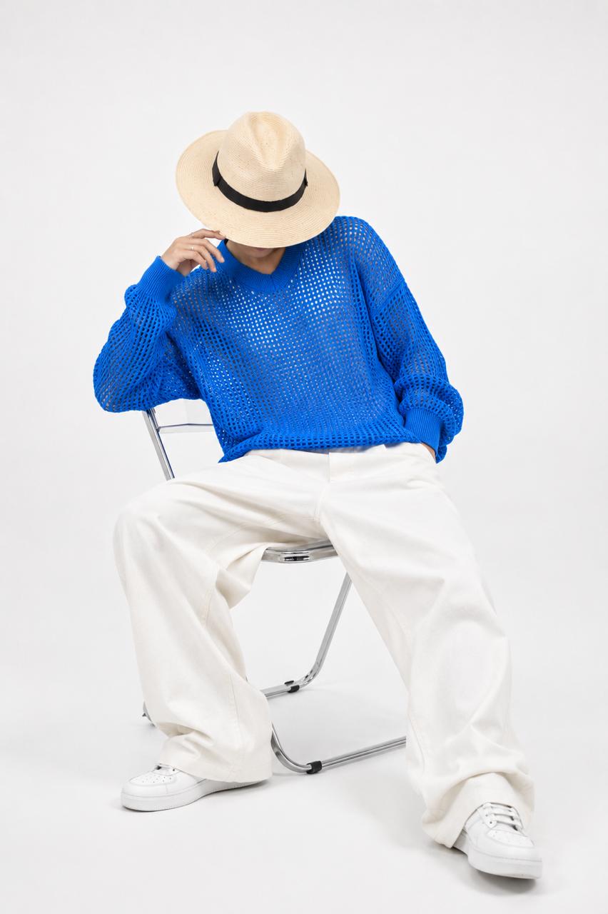 KNIT SWEATER